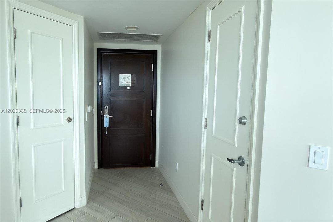 For Sale: $600,000 (2 beds, 2 baths, 1308 Square Feet)