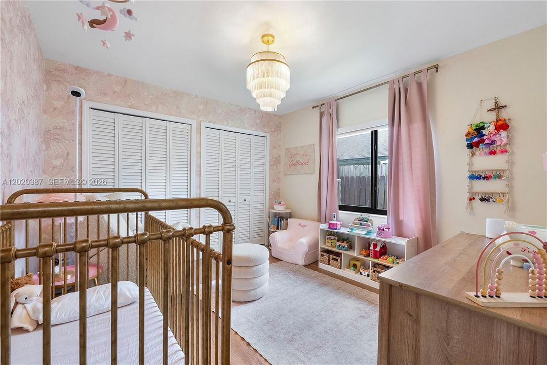 For Sale: $599,000 (3 beds, 2 baths, 1593 Square Feet)