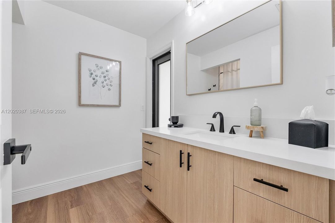 For Sale: $599,000 (3 beds, 2 baths, 1593 Square Feet)