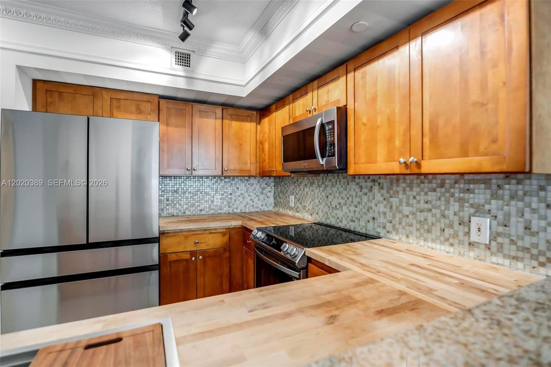 En Venta: $485,000 (2 camas, 2 baños, 848 Pies cuadrados)