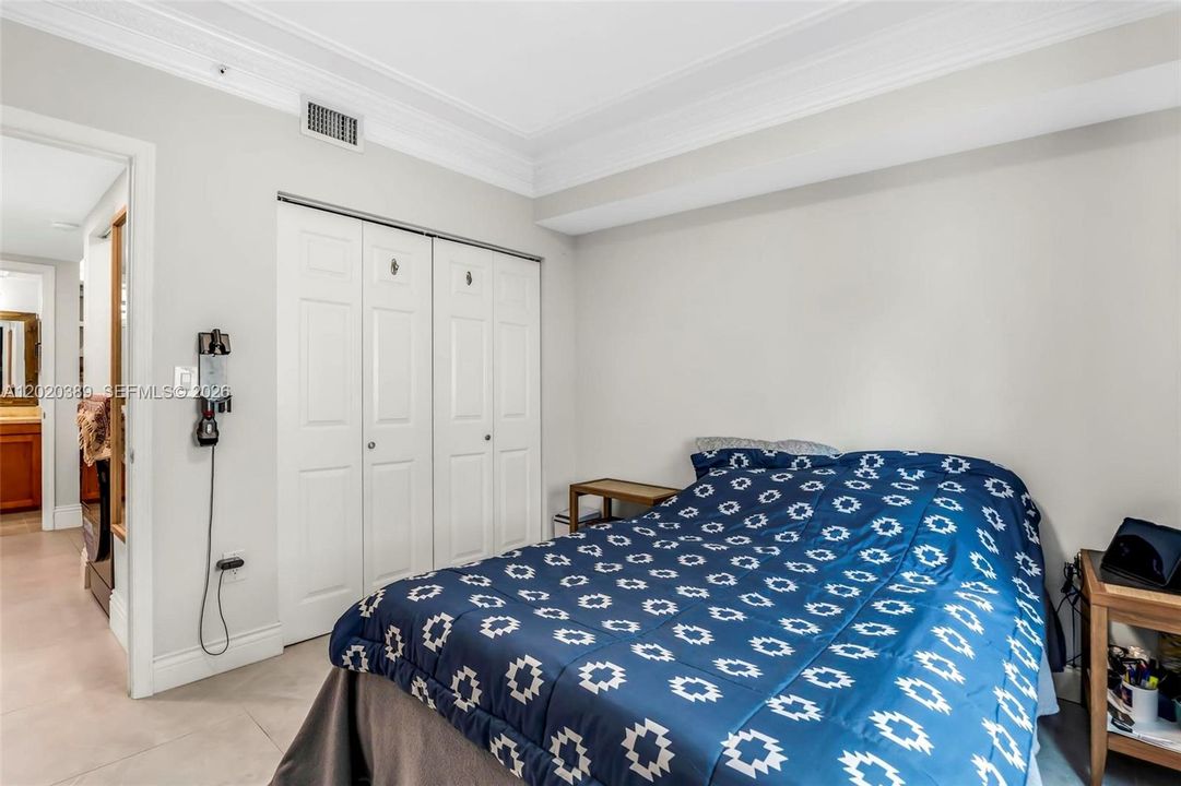 En Venta: $485,000 (2 camas, 2 baños, 848 Pies cuadrados)