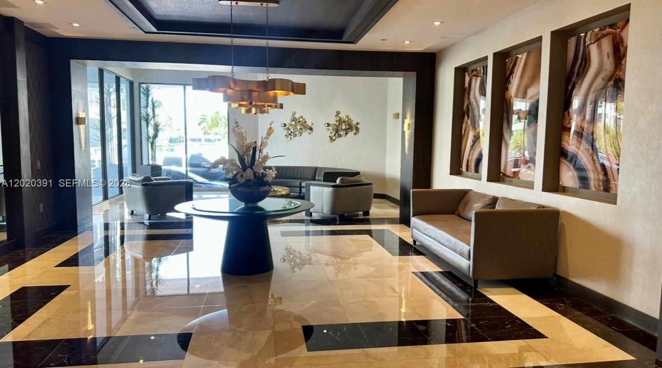 En Venta: $489,000 (2 camas, 2 baños, 1130 Pies cuadrados)
