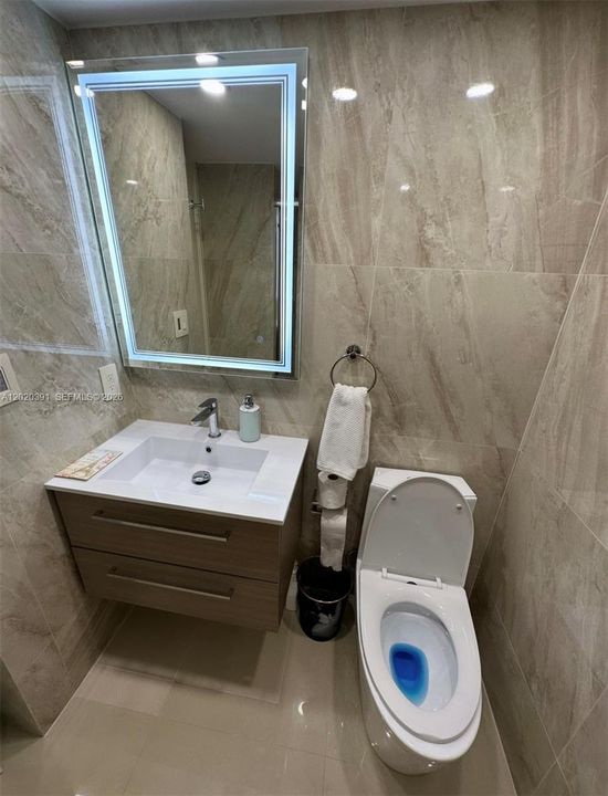 En Venta: $489,000 (2 camas, 2 baños, 1130 Pies cuadrados)