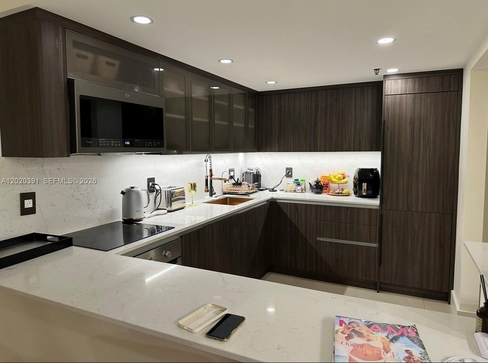 En Venta: $489,000 (2 camas, 2 baños, 1130 Pies cuadrados)