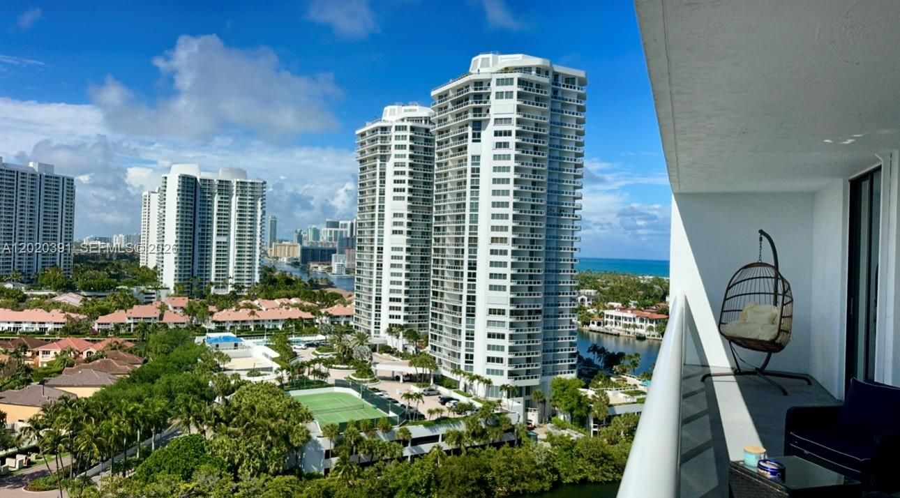 En Venta: $489,000 (2 camas, 2 baños, 1130 Pies cuadrados)