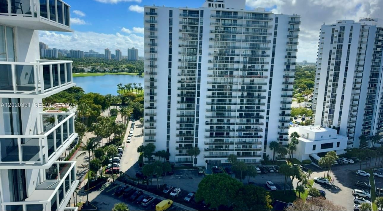 En Venta: $489,000 (2 camas, 2 baños, 1130 Pies cuadrados)