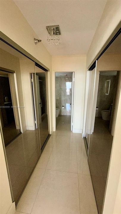 En Venta: $489,000 (2 camas, 2 baños, 1130 Pies cuadrados)