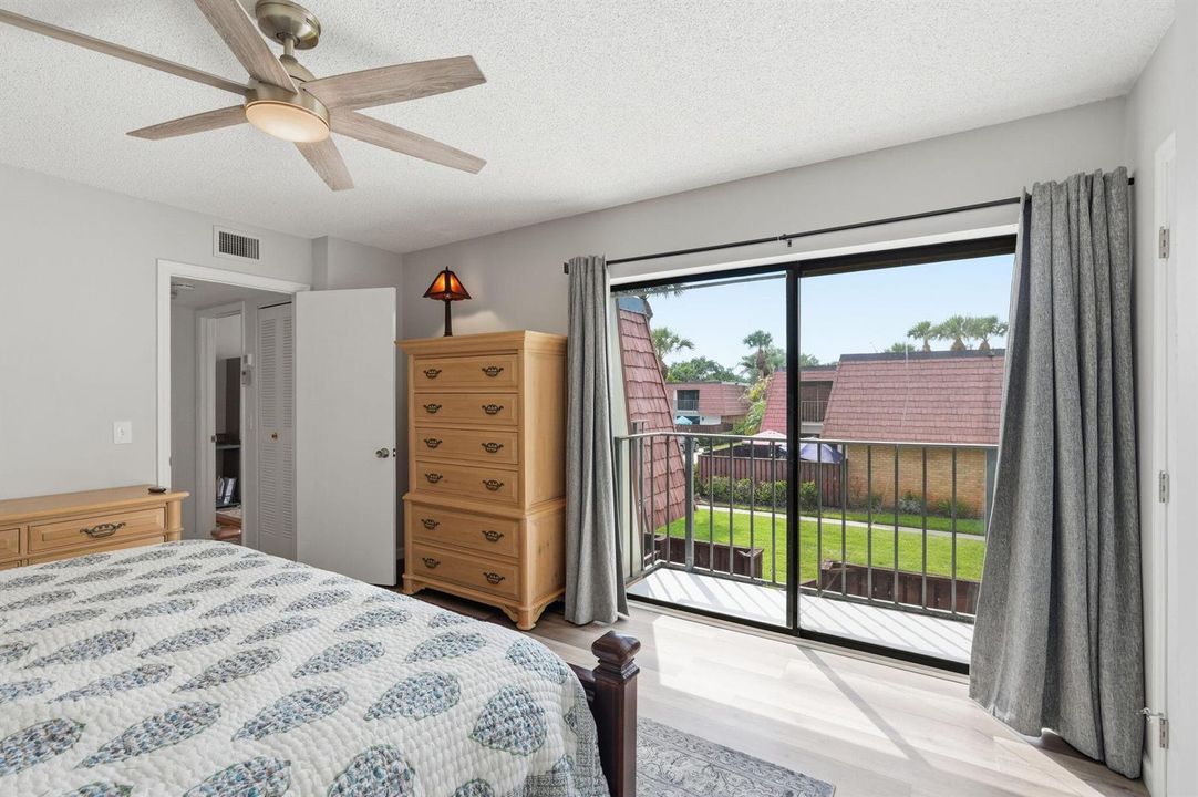 Bed 1 to balcony