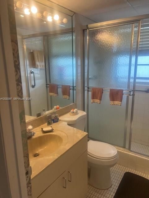 В аренду: $1,800 (2 спален, 2 ванн, 930 Квадратных фут)