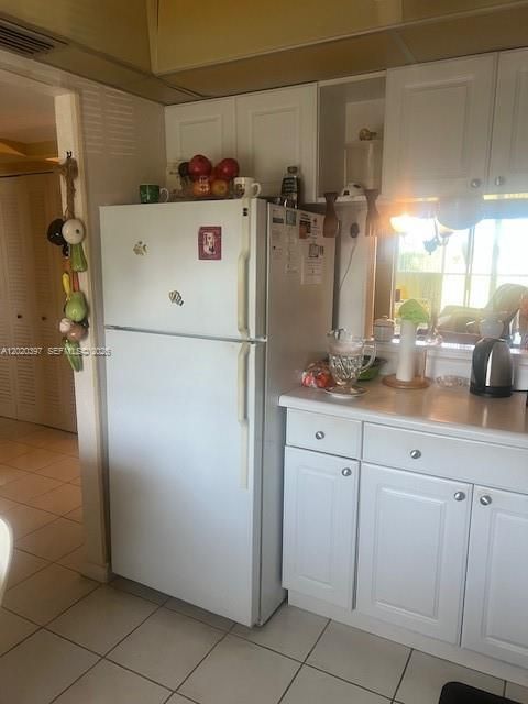 В аренду: $1,800 (2 спален, 2 ванн, 930 Квадратных фут)