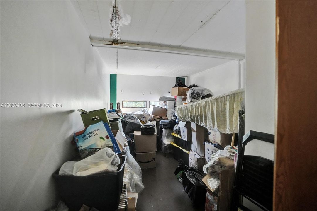 На продажу: $499,900 (2 спален, 2 ванн, 1716 Квадратных фут)