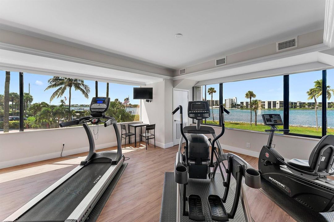 043-19900BeachRd-Jupiter-FL-33469-SMALL