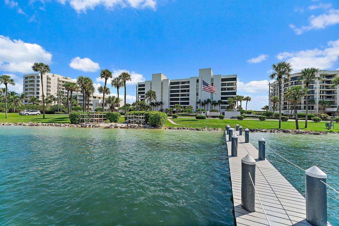034-19900BeachRd-Jupiter-FL-33469-SMALL