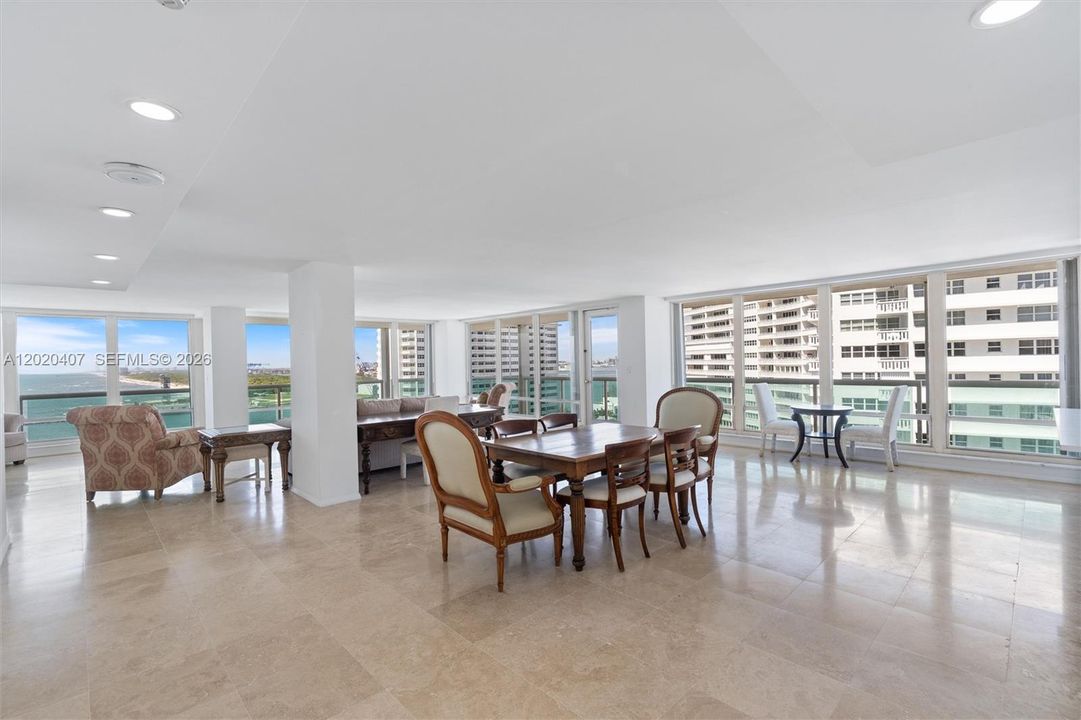 For Rent: $5,500 (1 beds, 2 baths, 1879 Square Feet)