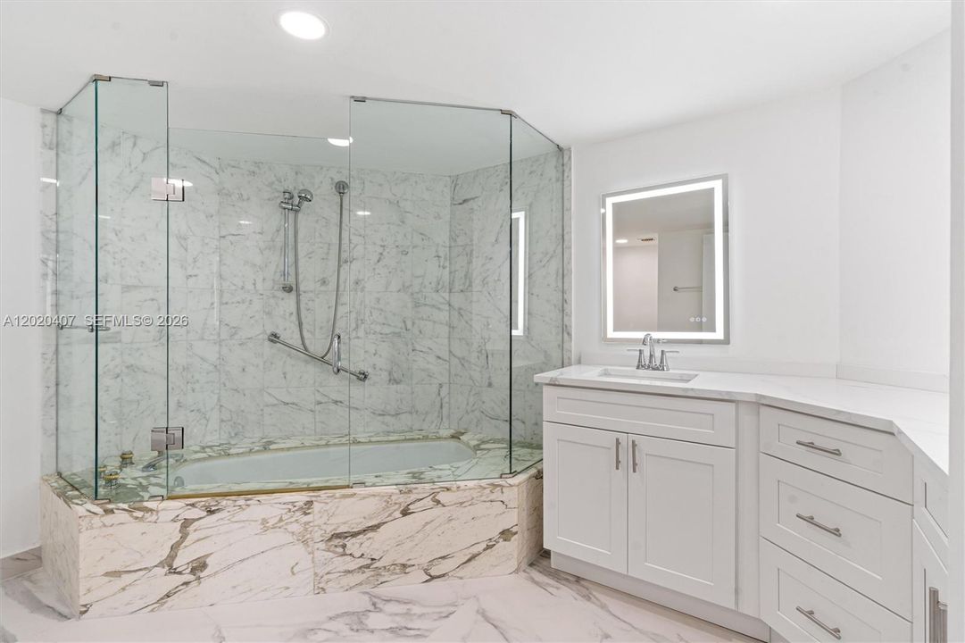 For Rent: $5,500 (1 beds, 2 baths, 1879 Square Feet)