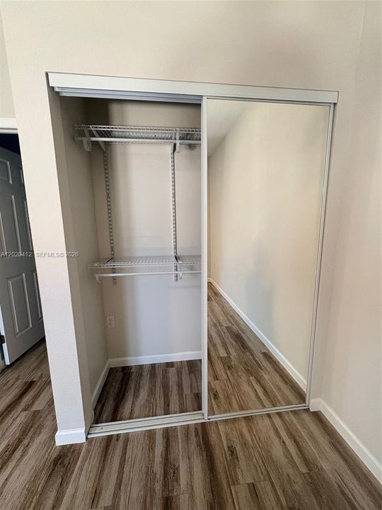 В аренду: $1,700 (1 спален, 1 ванн, 2140 Квадратных фут)