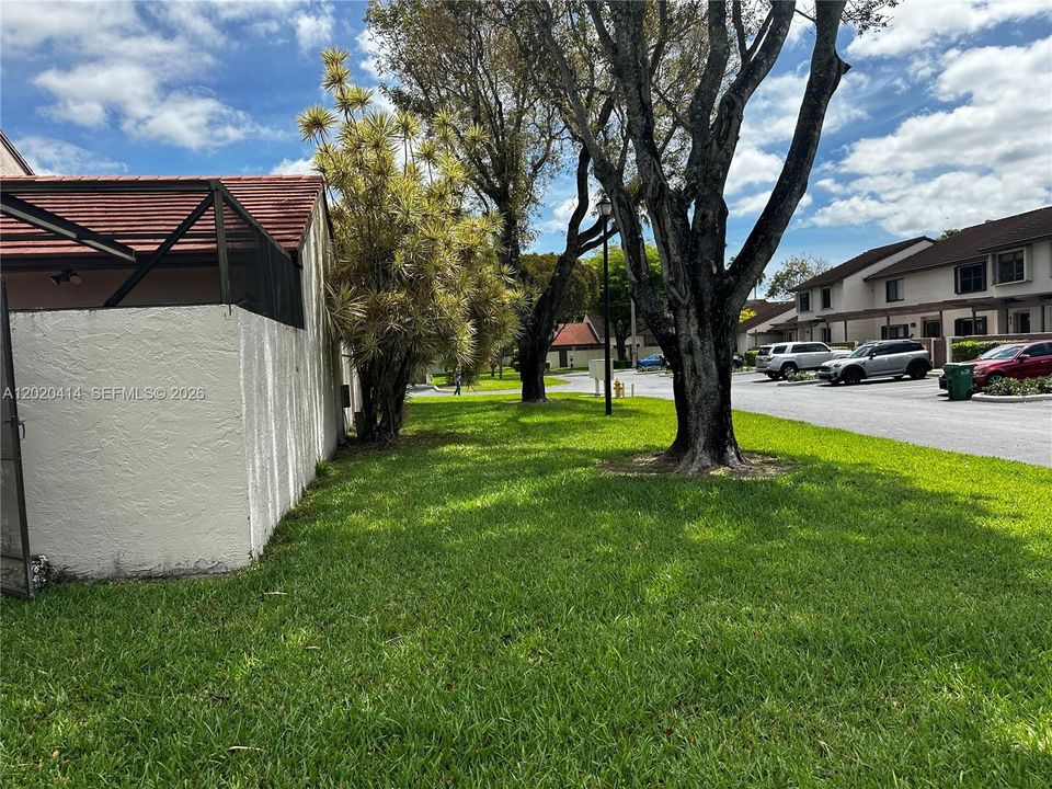 Active With Contract: $3,050 (3 beds, 2 baths, 1446 Square Feet)