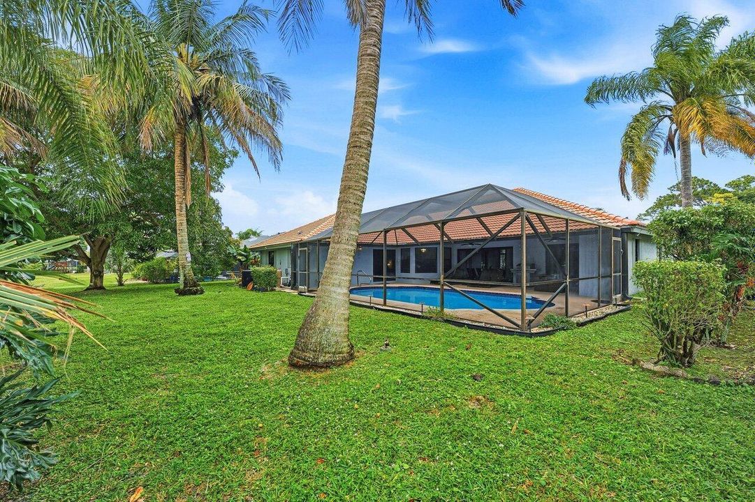 042-13710CallingtonDrive-Wellington-FL-3