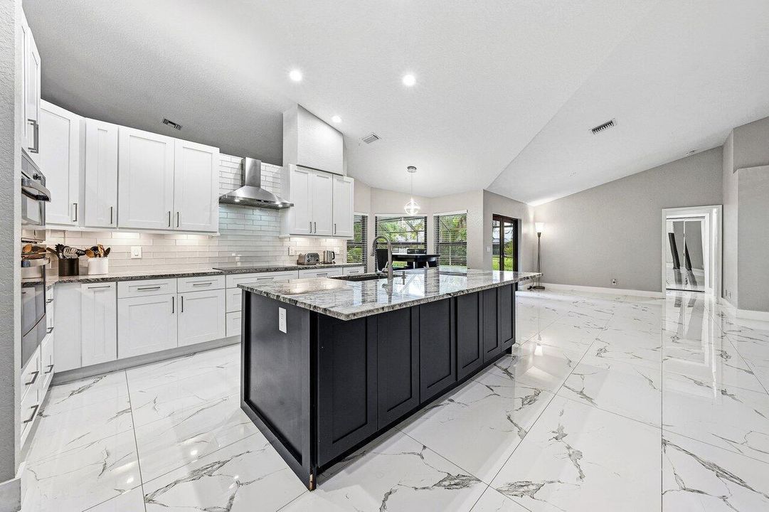 014-13710CallingtonDrive-Wellington-FL-3