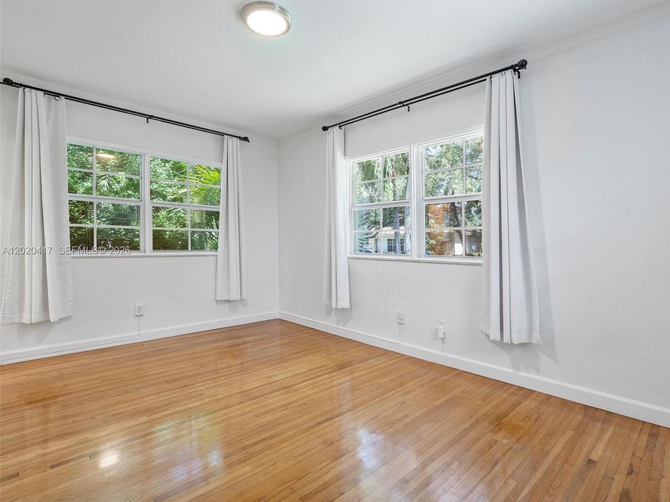 En Renta: $7,500 (3 camas, 2 baños, 2058 Pies cuadrados)