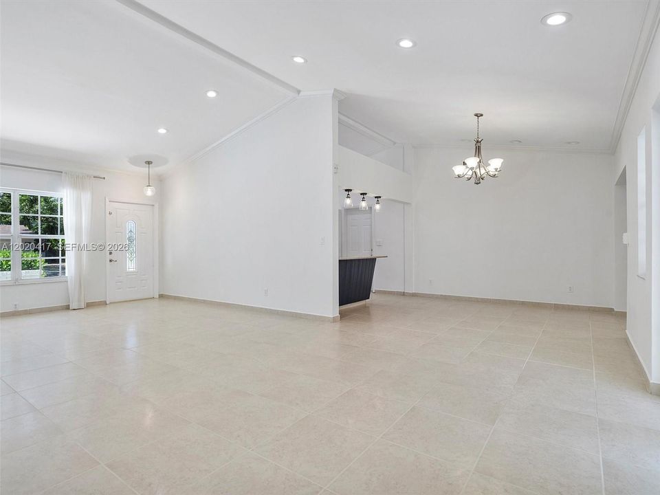 En Renta: $7,500 (3 camas, 2 baños, 2058 Pies cuadrados)