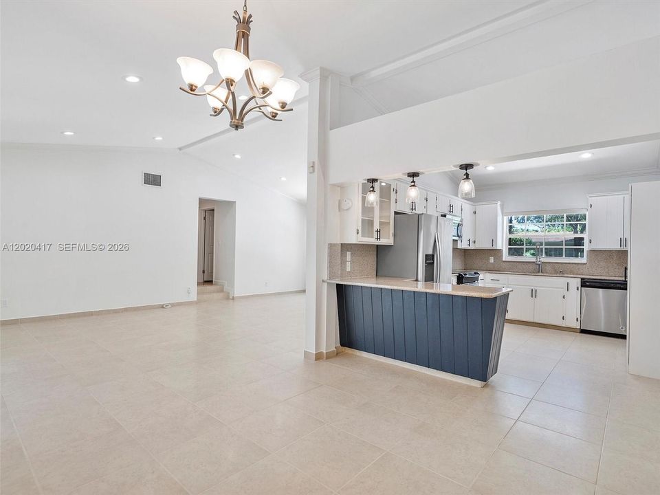 En Renta: $7,500 (3 camas, 2 baños, 2058 Pies cuadrados)