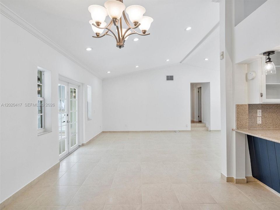 En Renta: $7,500 (3 camas, 2 baños, 2058 Pies cuadrados)