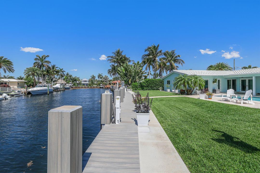 1030 NE 27th Way-44
