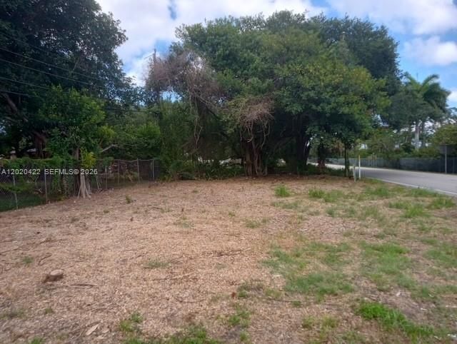 For Sale: $80,000 (3,157 sqft)