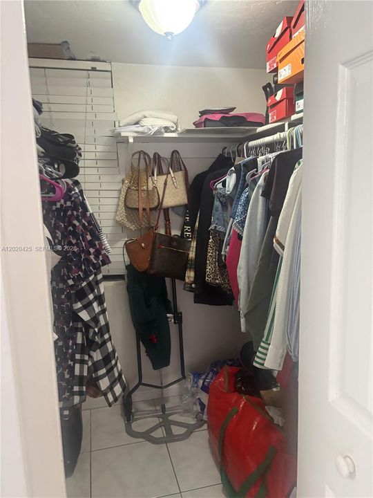 En Venta: $230,000 (2 camas, 1 baños, 760 Pies cuadrados)