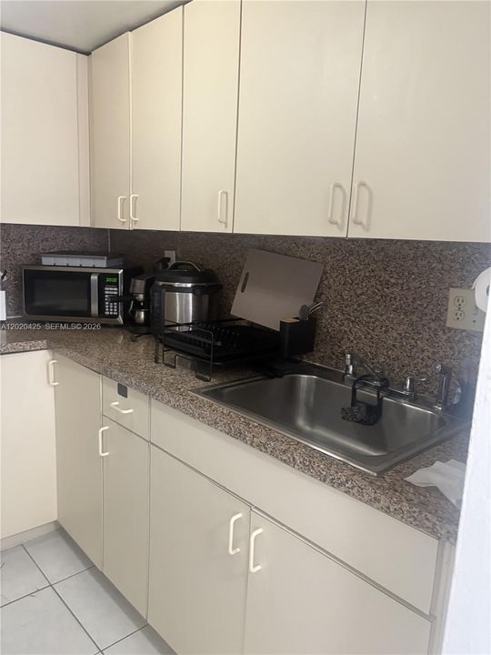 En Venta: $230,000 (2 camas, 1 baños, 760 Pies cuadrados)