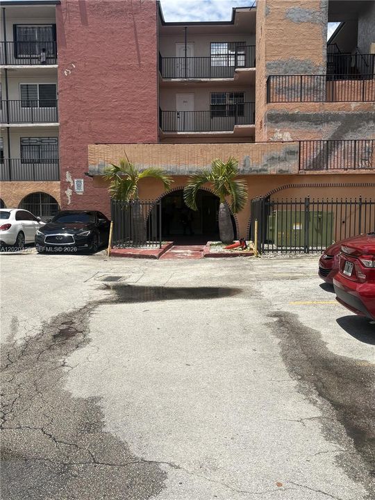 En Venta: $230,000 (2 camas, 1 baños, 760 Pies cuadrados)