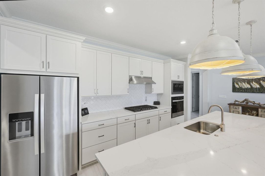 19-web-or-mls-12261-sw-sand-dollar-way