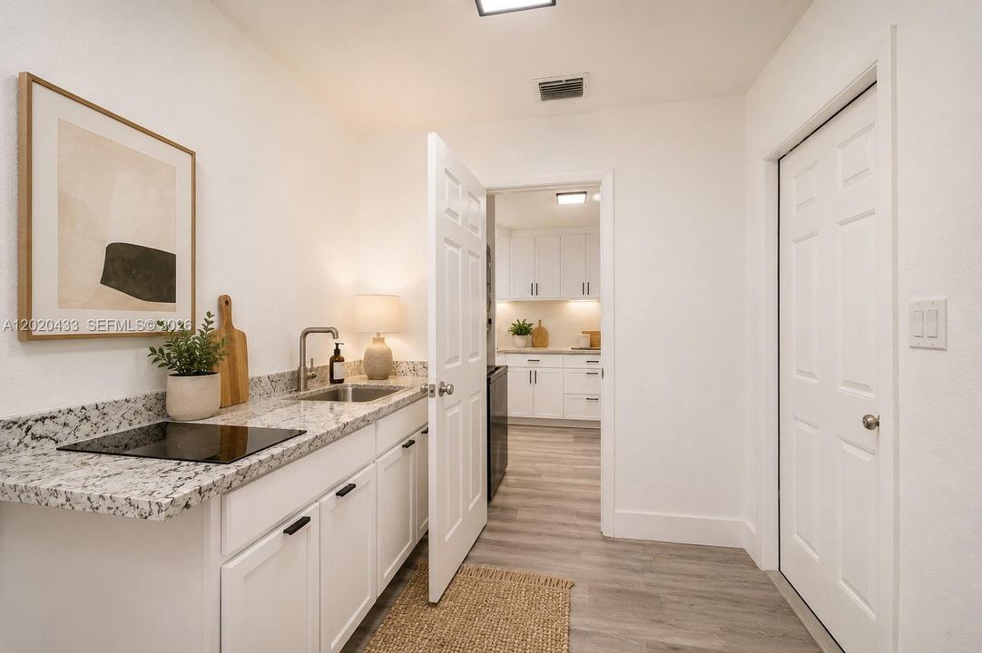 For Sale: $470,000 (3 beds, 2 baths, 1439 Square Feet)