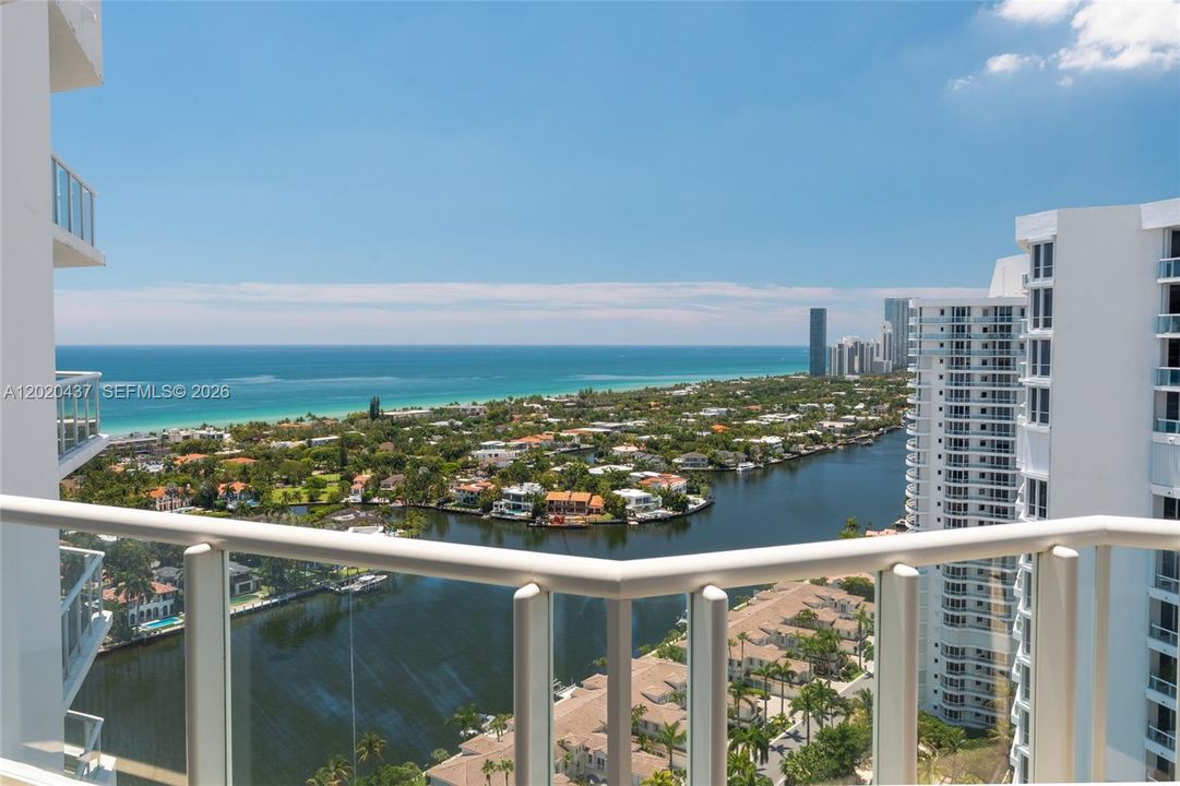 For Sale: $1,800,000 (3 beds, 3 baths, 2733 Square Feet)