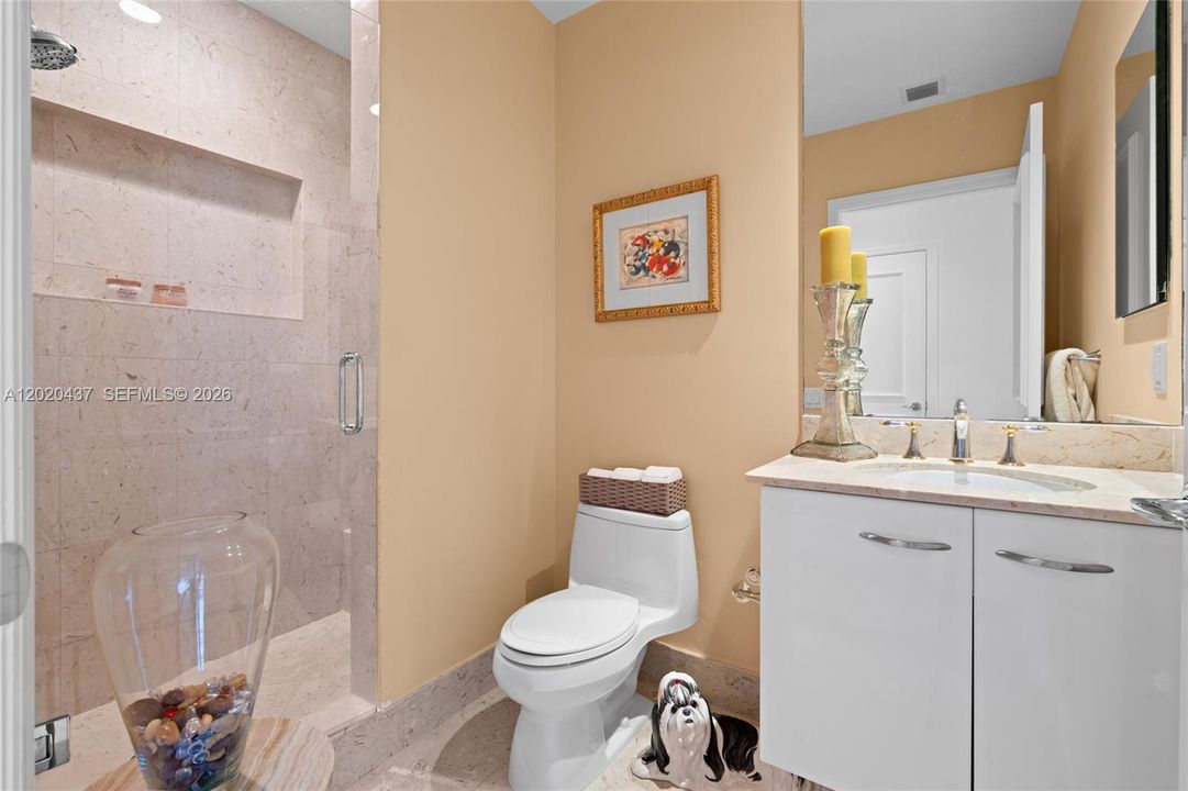 For Sale: $1,800,000 (3 beds, 3 baths, 2733 Square Feet)