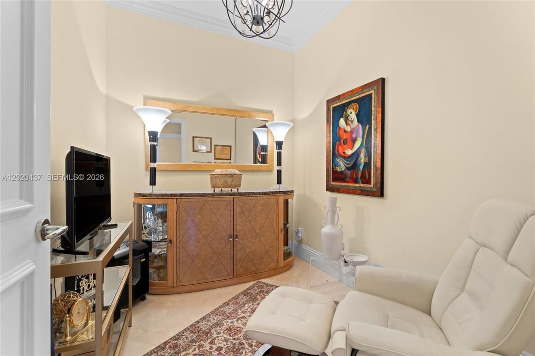 For Sale: $1,800,000 (3 beds, 3 baths, 2733 Square Feet)