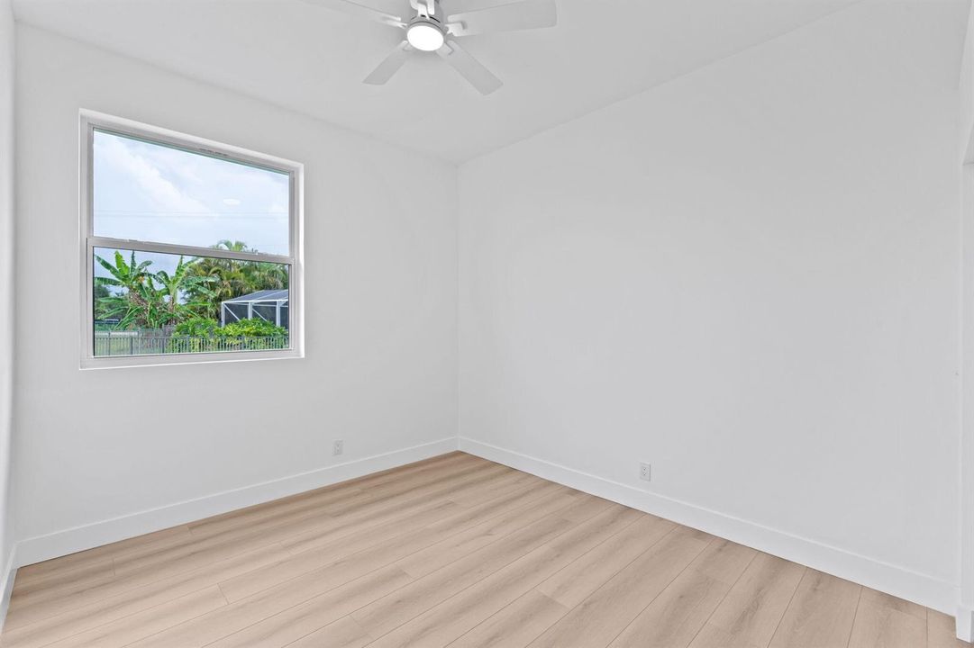 11-web-or-mls-A7405196