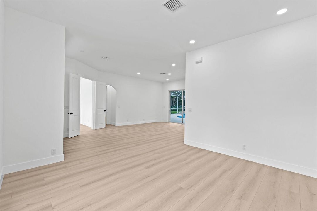 16-web-or-mls-A7405217