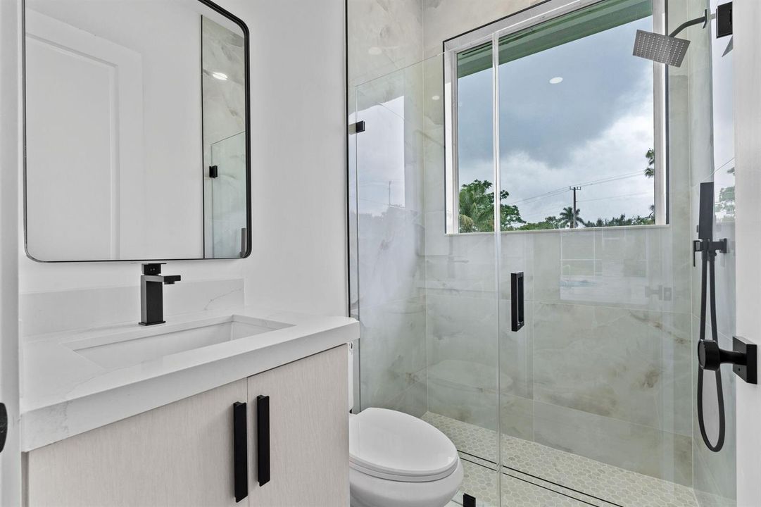 30-web-or-mls-A7405295