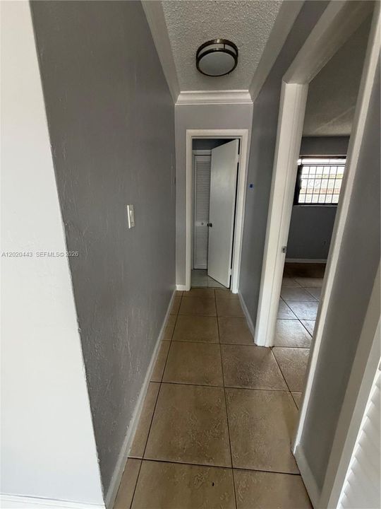 For Rent: $2,300 (2 beds, 1 baths, 3618 Square Feet)