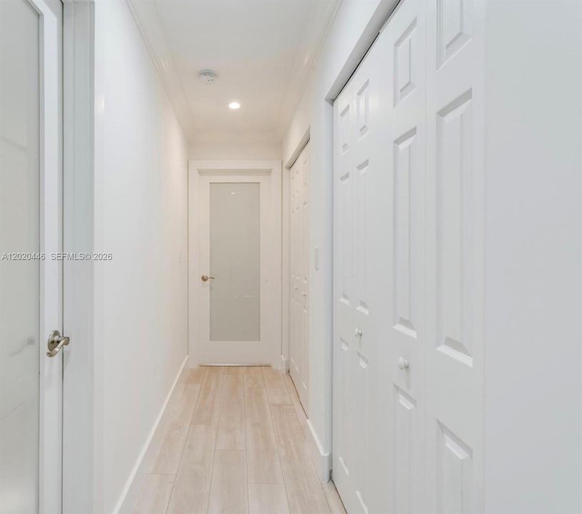 Activo con contrato: $4,500 (4 camas, 2 baños, 2498 Pies cuadrados)