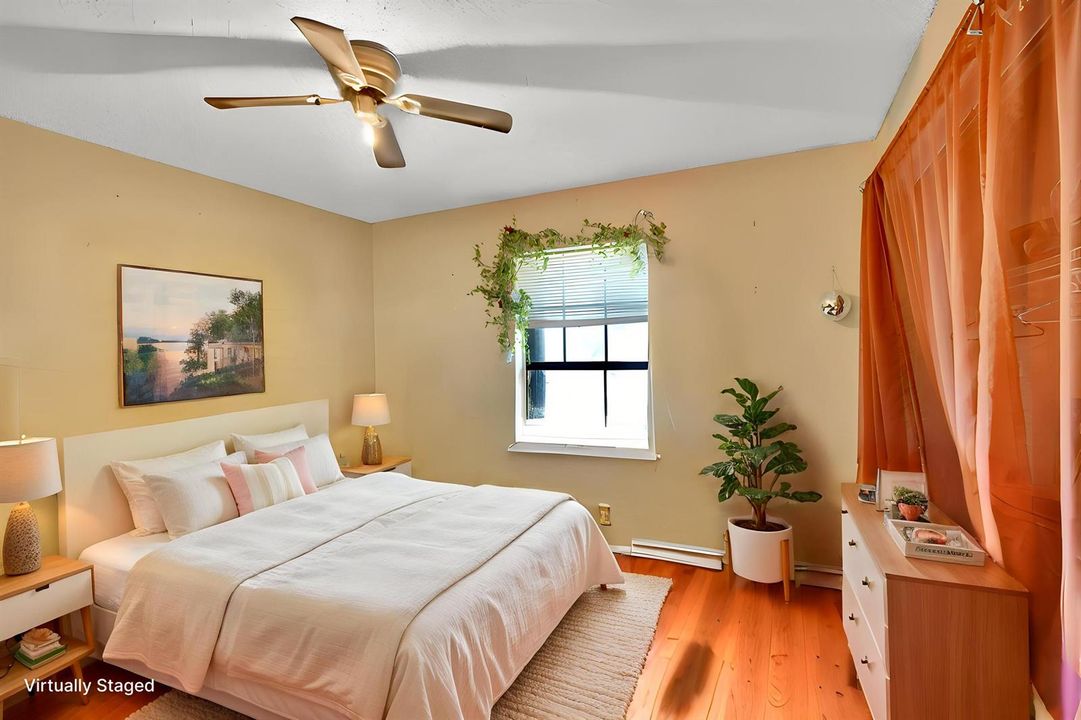 125-Seagull-Ct-41 - Bedroom - Standard -