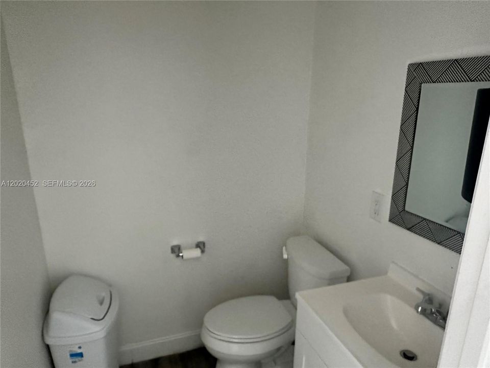 В аренду: $5,500 (0 спален, 0 ванн, 0 Квадратных фут)