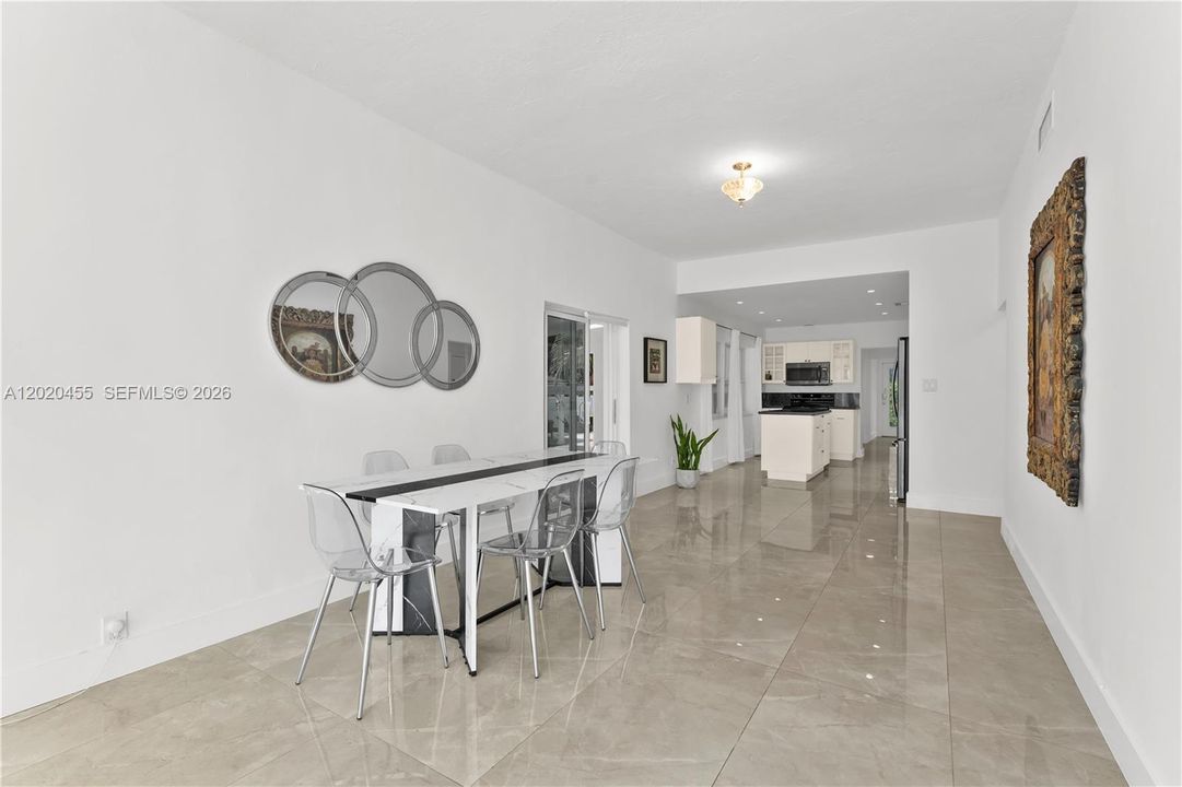 For Sale: $1,600,000 (3 beds, 2 baths, 1847 Square Feet)