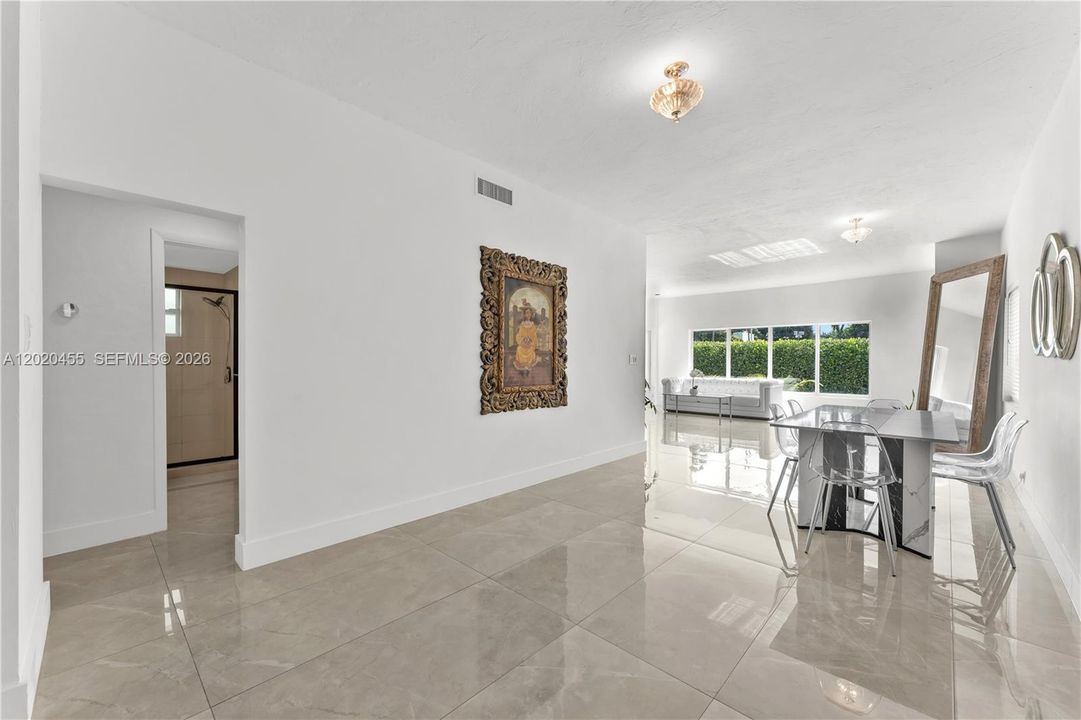 For Sale: $1,600,000 (3 beds, 2 baths, 1847 Square Feet)