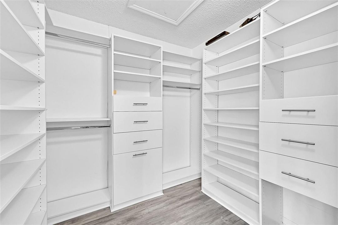 Walk-in Closet Primary