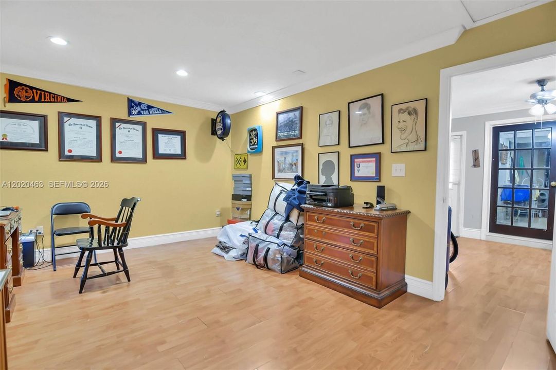 For Sale: $2,300,000 (6 beds, 5 baths, 5147 Square Feet)