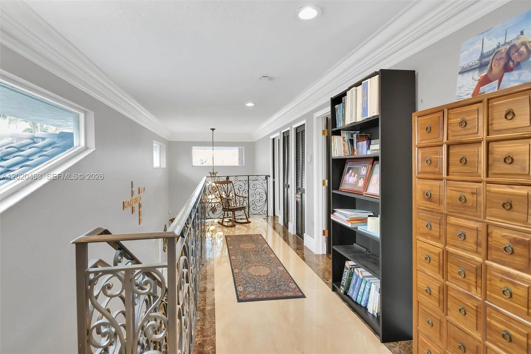 For Sale: $2,300,000 (6 beds, 5 baths, 5147 Square Feet)