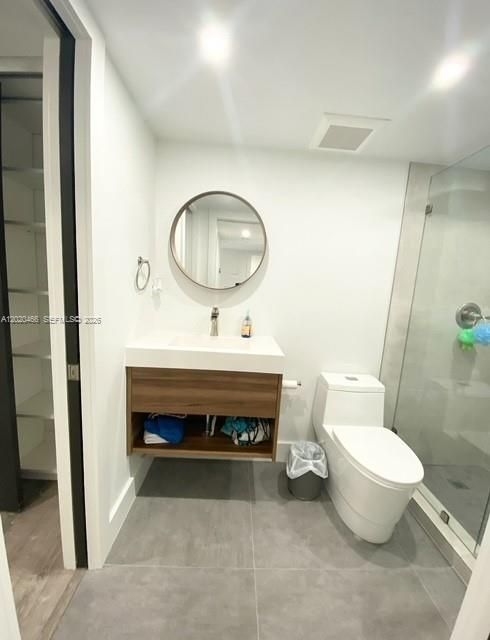 For Sale: $489,999 (1 beds, 1 baths, 655 Square Feet)